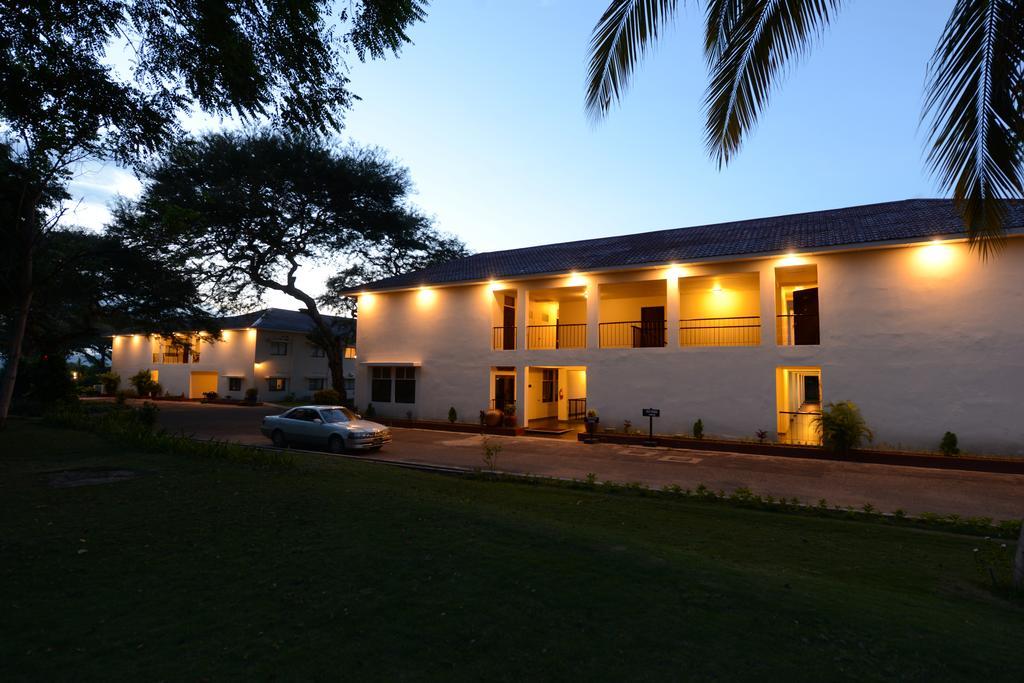 Bagan Thiripyitsaya Sanctuary Resort Exterior photo